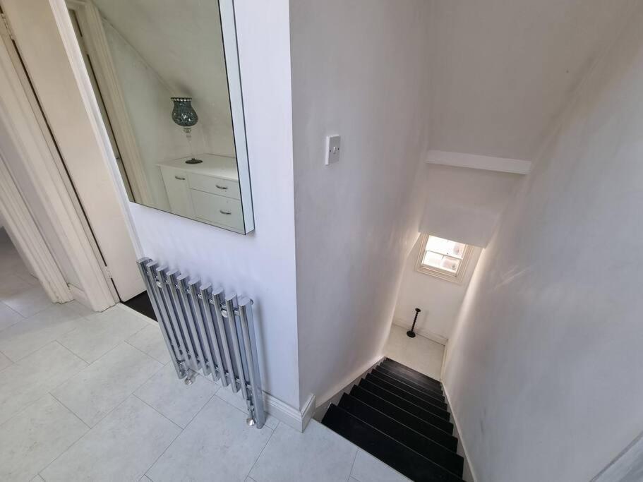 Beautiful Apartment In The Heart Of Rochester Rochester  Exterior photo